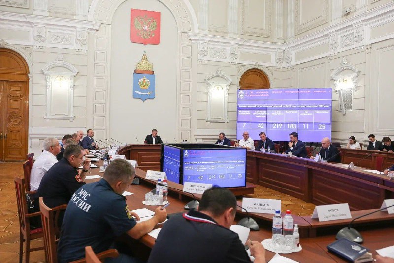 В Астрахани губернатор поручил обеспечить безопасность школ и детсадов к новому учебному году astrobl