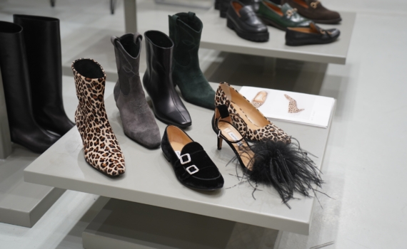 Стиль и безопасность: 5 брендовых ботинок с цепкой подошвой на зиму 2025-2026